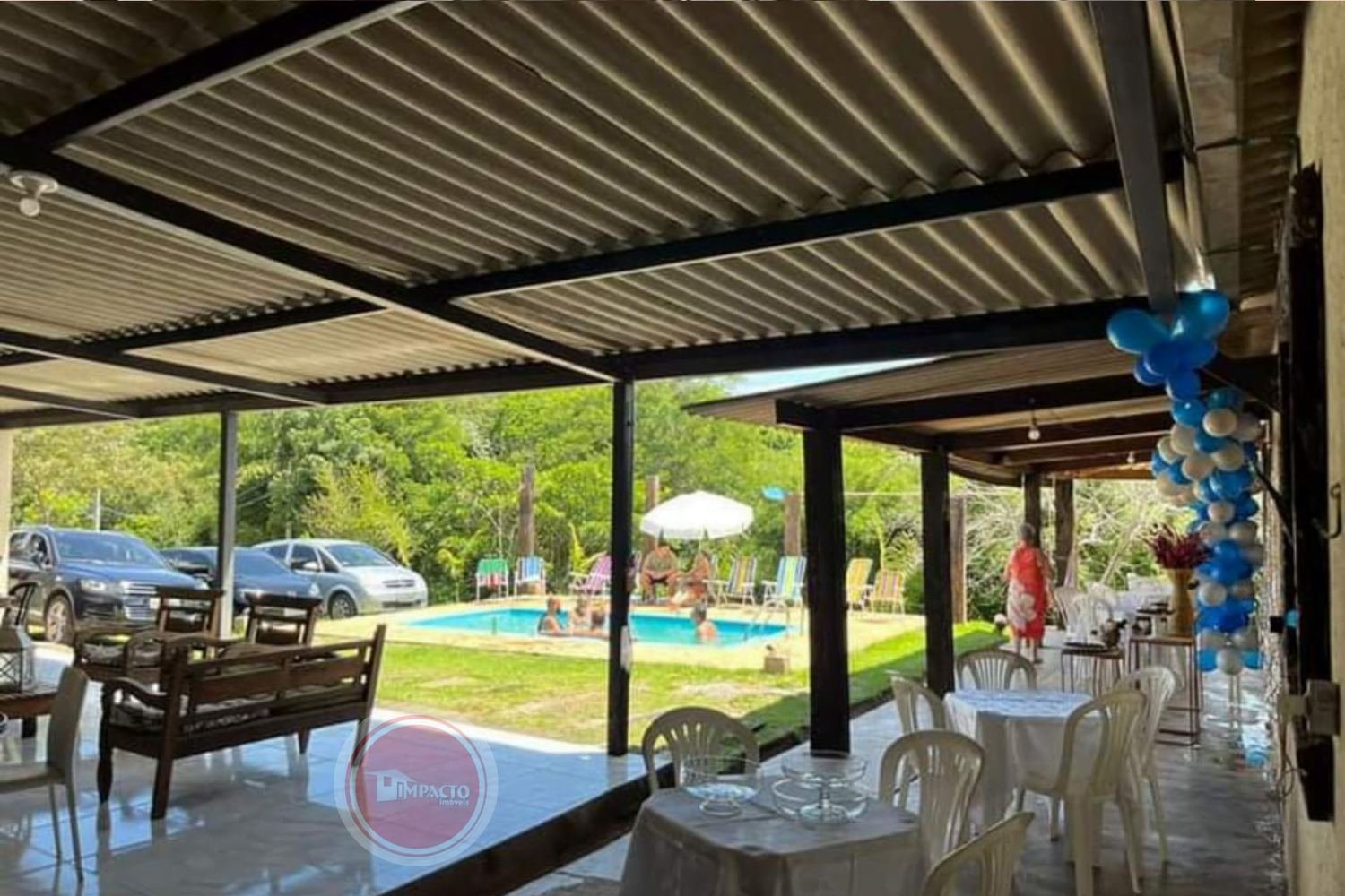 Bela chácara à venda no Jardim Costão