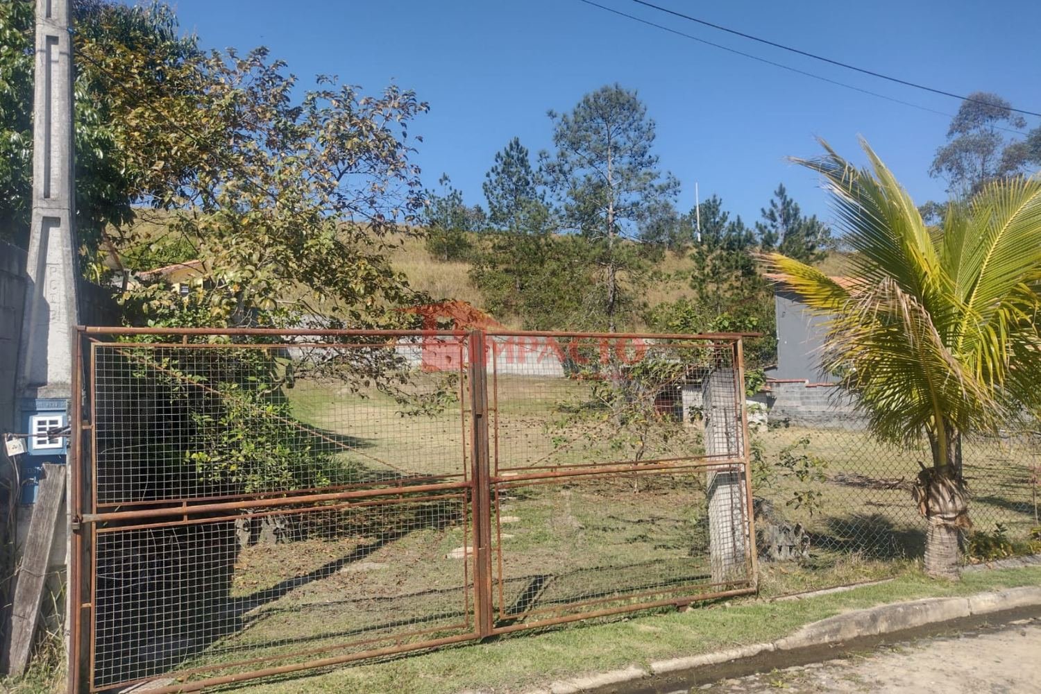 Terreno à Venda no Condomínio Sítios das Rosas – Bairro Lambari, Guararema