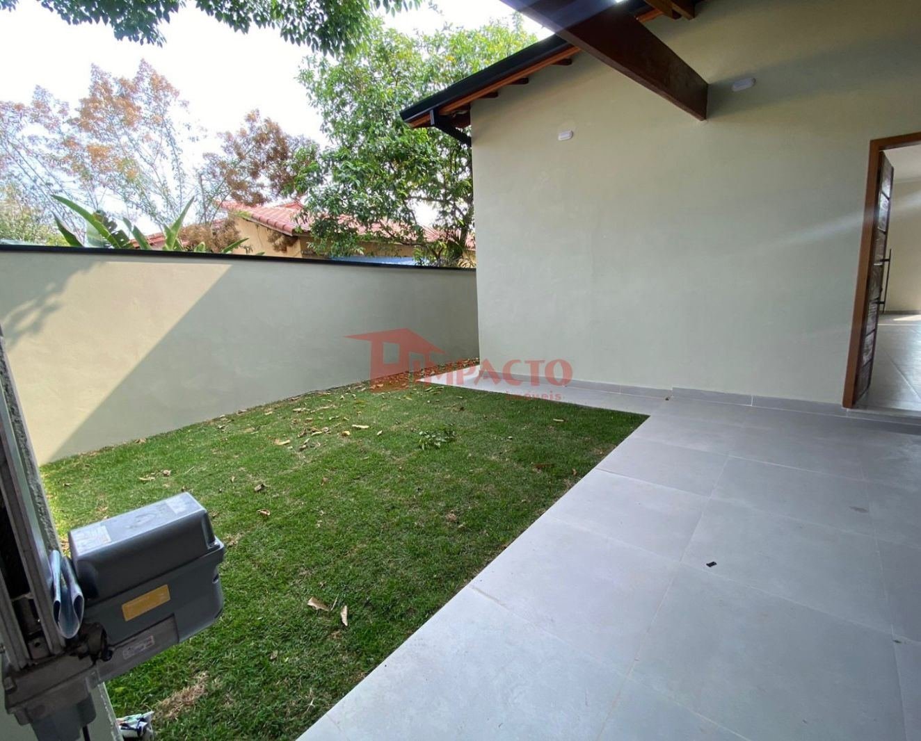 Belísssima Casa Térrea à Venda – Bairro Itapema