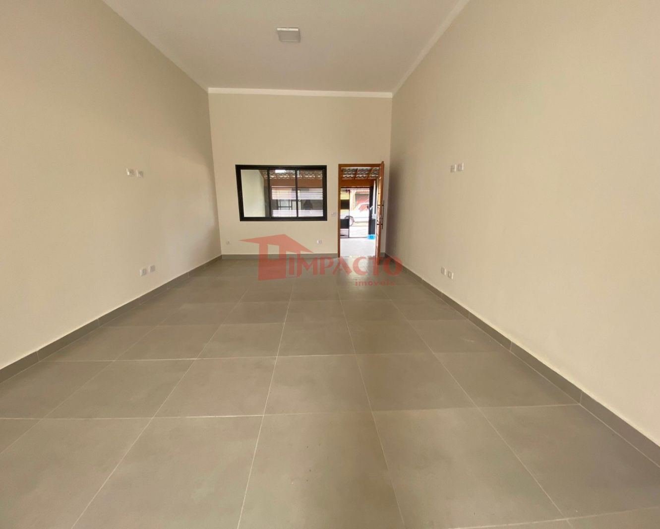 Belísssima Casa Térrea à Venda – Bairro Itapema