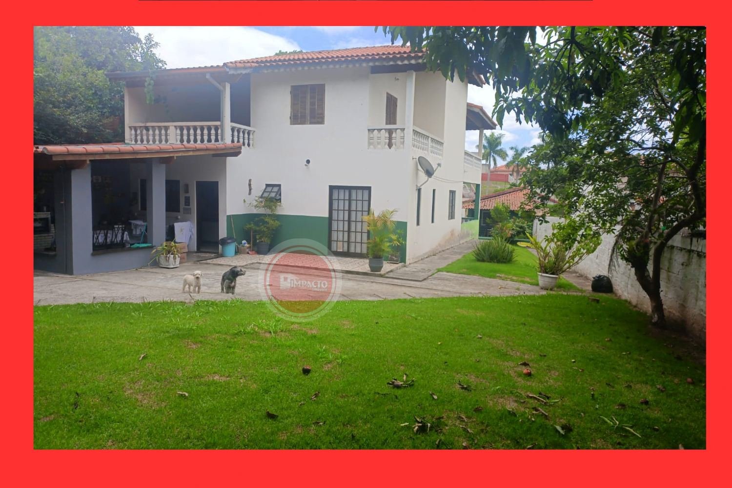 Belíssima casa à venda em terreno de 5 mil m2 no Centro