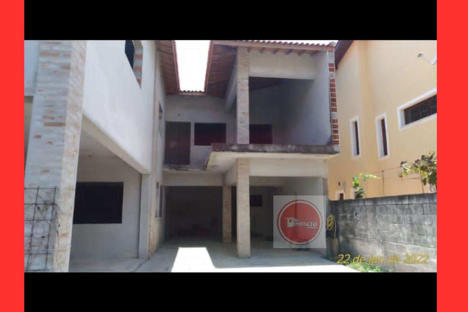Linda casa à venda no Centro de Guararema
