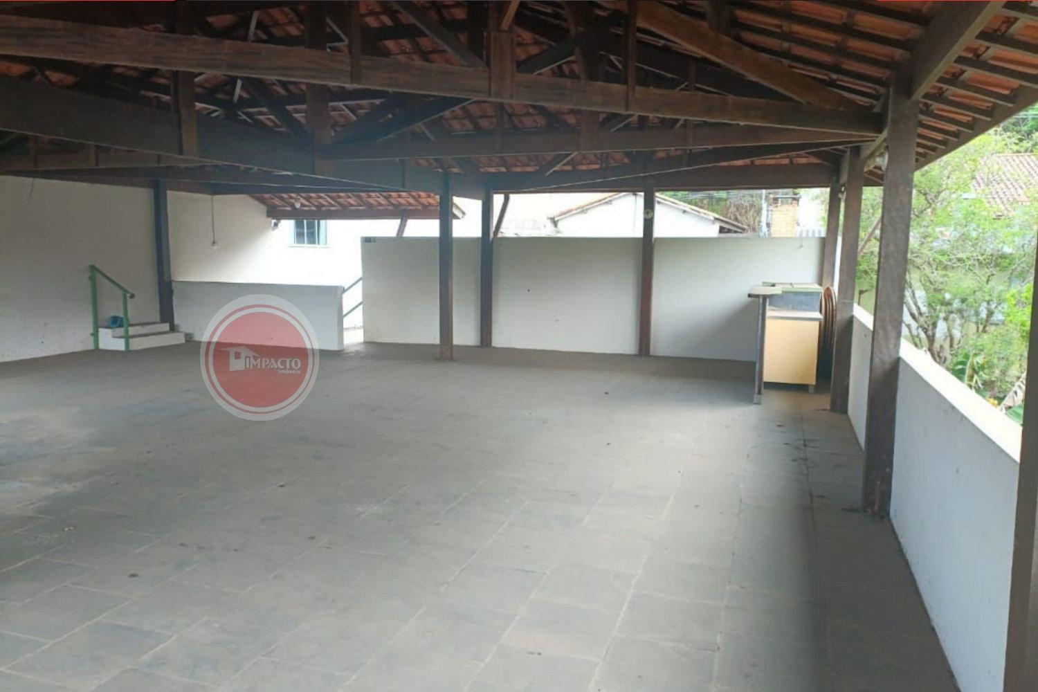 Belíssimo imóvel comercial no Centro de Guararema