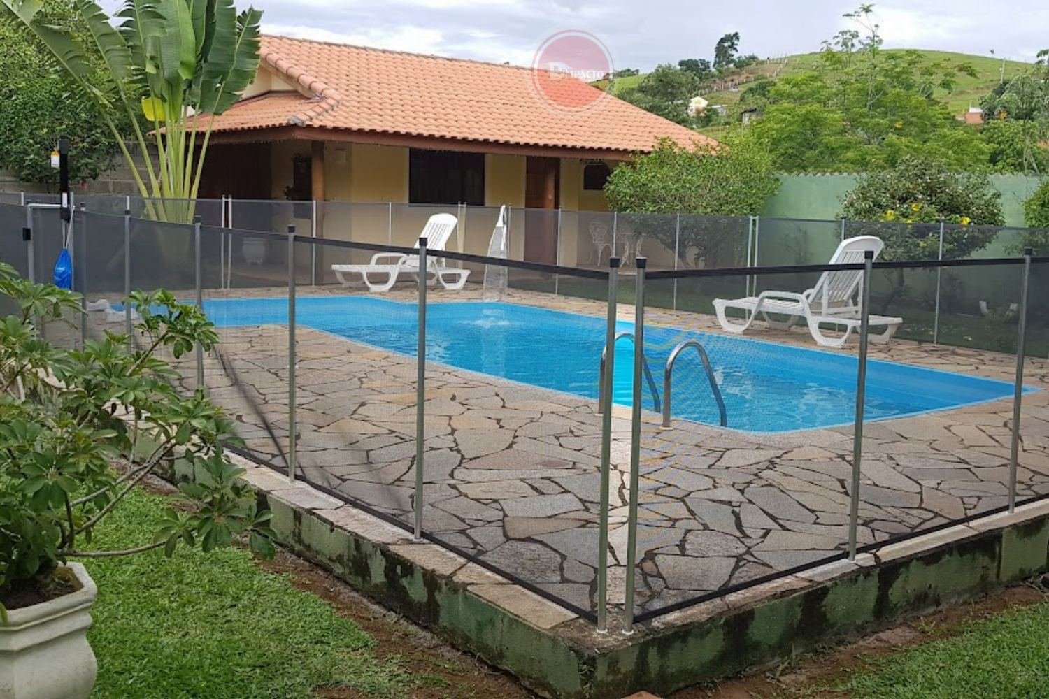 Belíssima Chácara à venda no bairro Jardim Costão