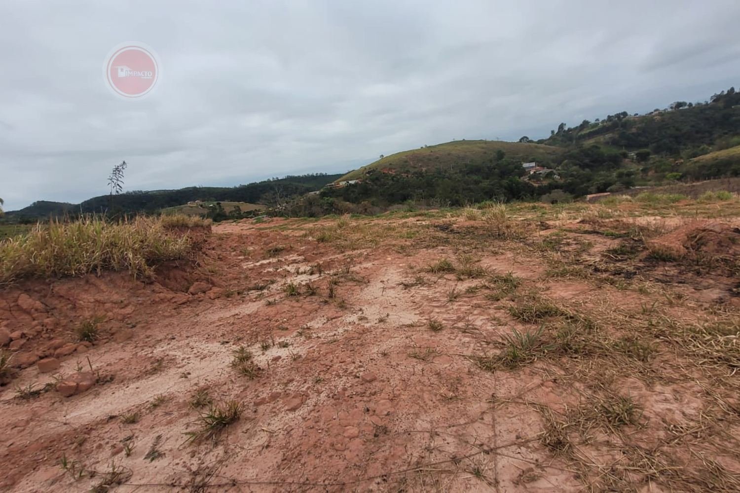 Excelente terreno à venda no bairro