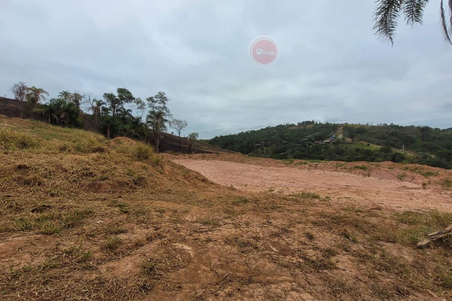 Excelente terreno à venda no bairro