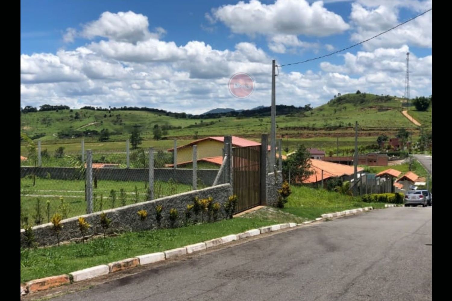 Magnífico terreno à venda no condomínio